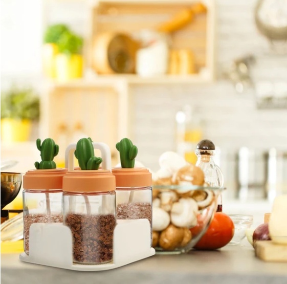Seasoning bottles for everyday cooking